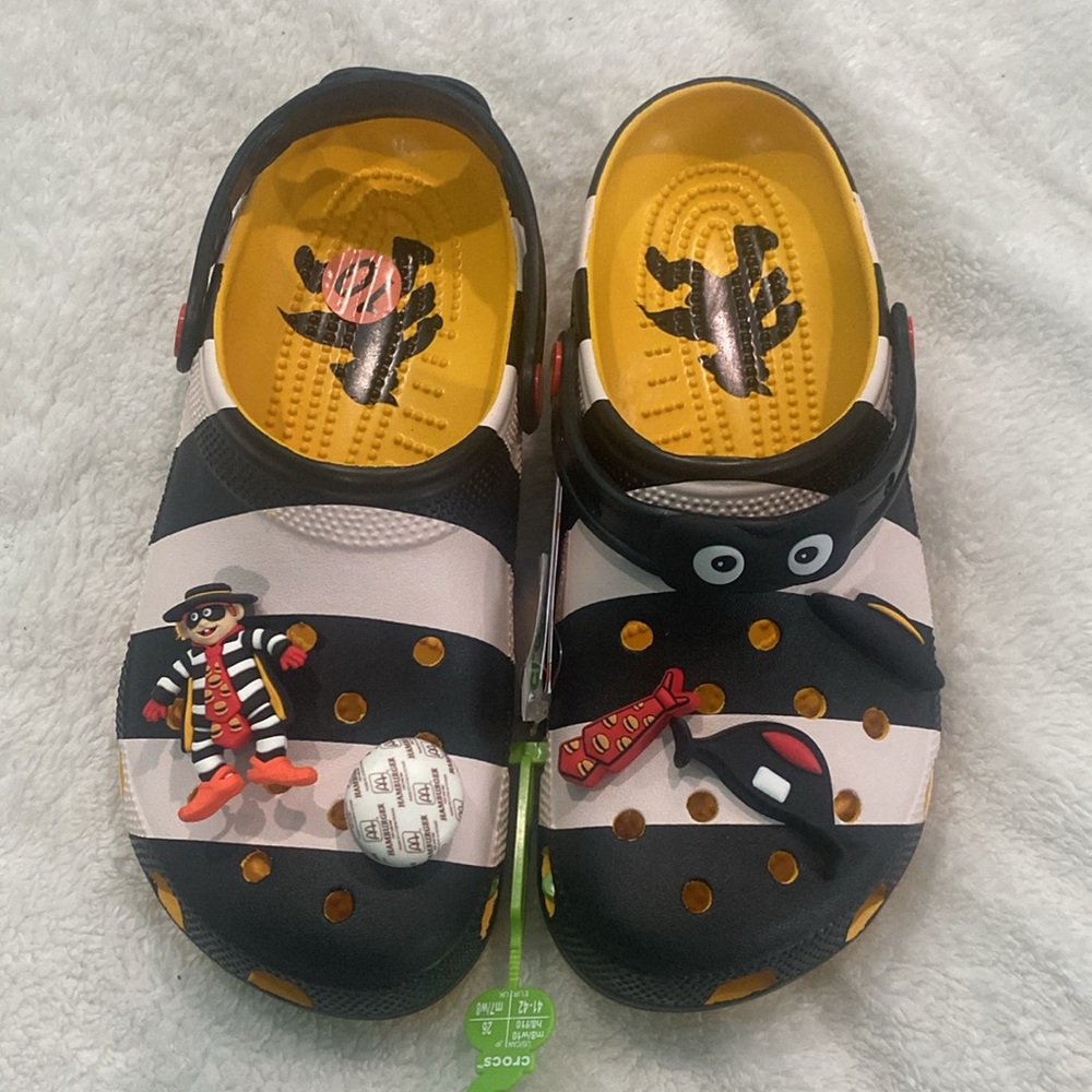 Crocs X McDonald's Hamburglar Classic Clog Men's Size 5, Women's Size 7